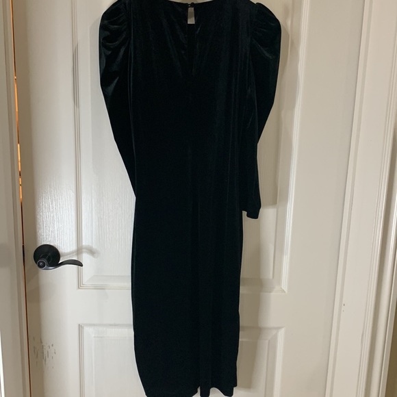 NWT Bailey 44 Lily dress size Medium in Black velvet. - Picture 9 of 11